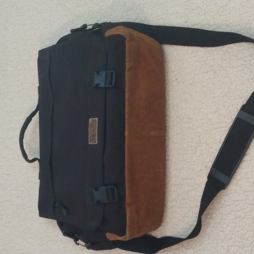 Western Pack Black/Brown Ballistic Nylon  Messenger Bag/Satchel - Picture 4 of 16
